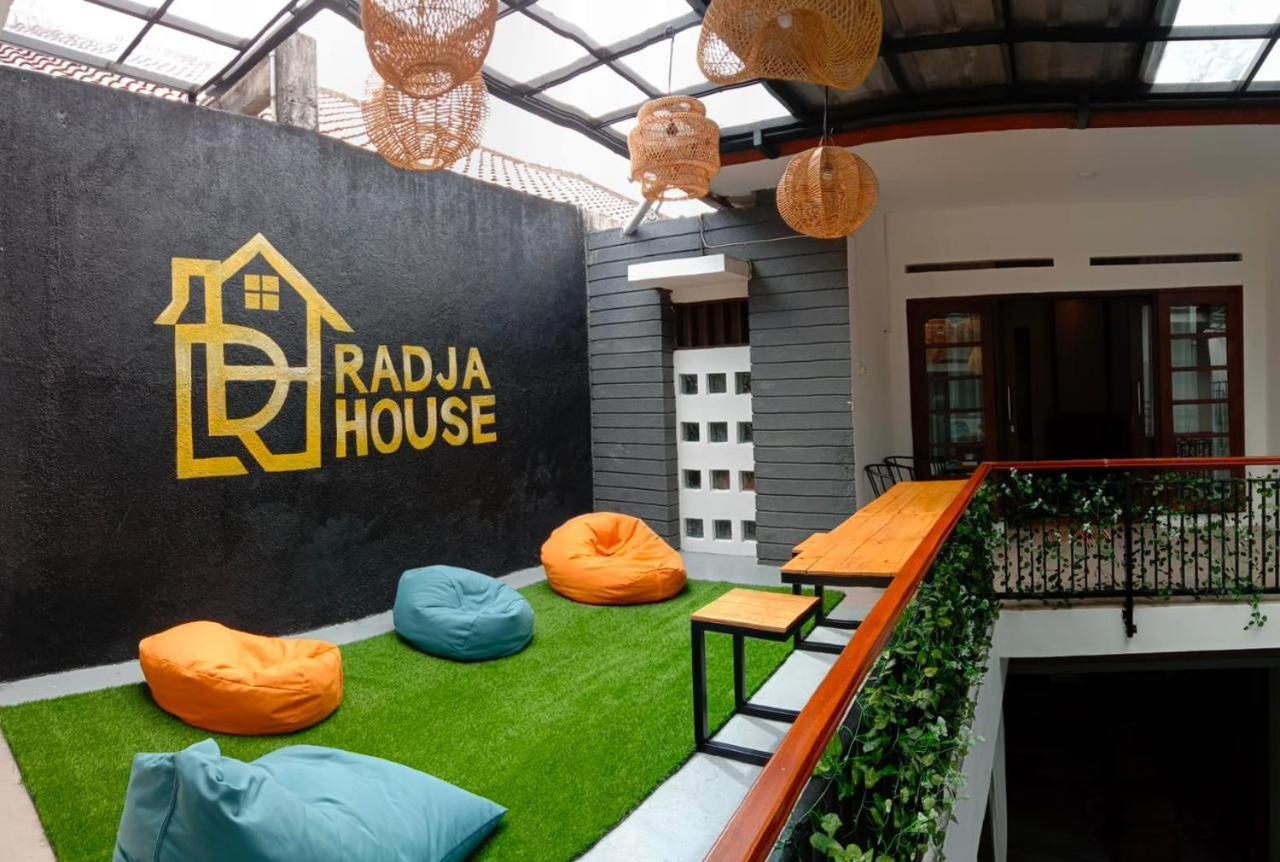 万隆Radja House Cipaku Indah别墅 外观 照片